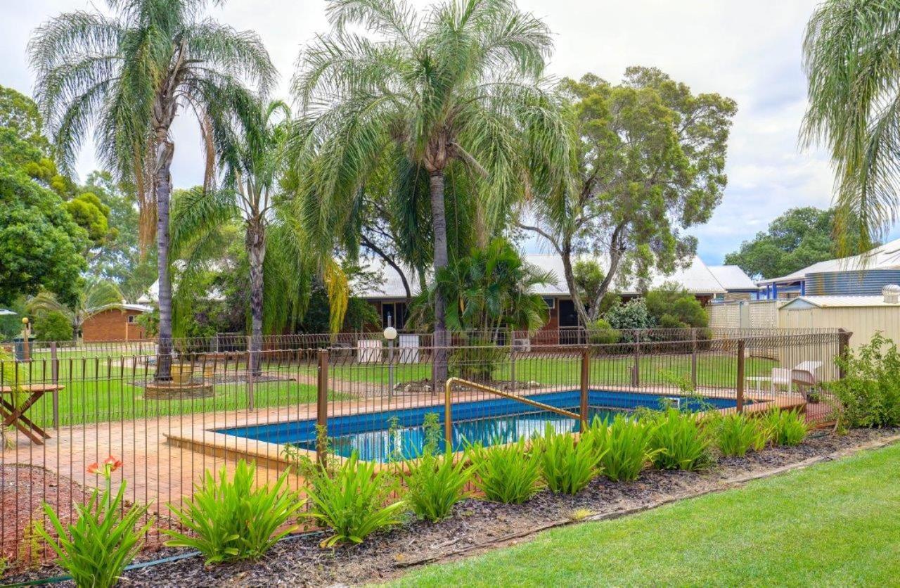 Tambo Mill Motel & Caravan Park Exterior photo